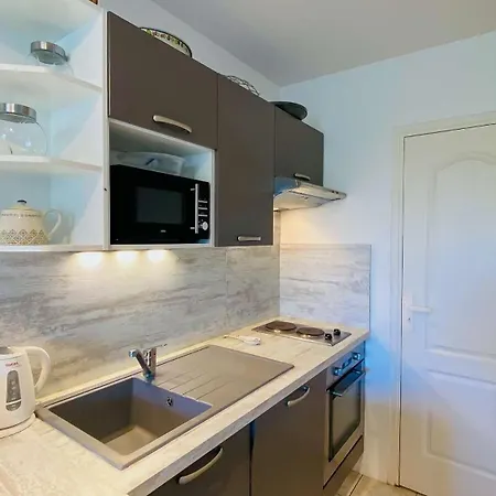 Apartment Dans Avec Piscine *